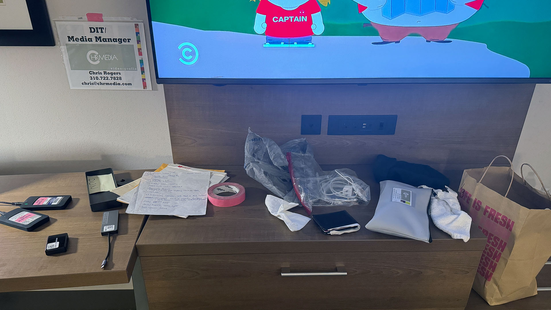hotel 2 side desk